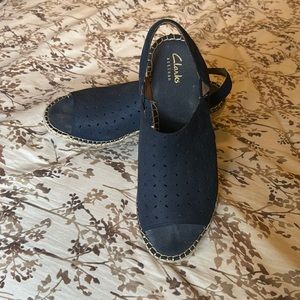 Clarks artisan sandals-Size US 8 M-Good shape-Color is Midnight Navy